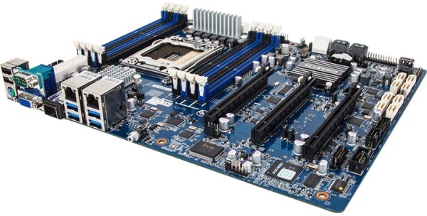 фото Gigabyte GA-6PXSVT фото Gigabyte GA-6PXSVT